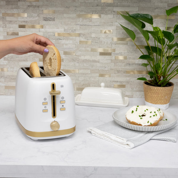 West Bend Timeless 2-Slice Toaster