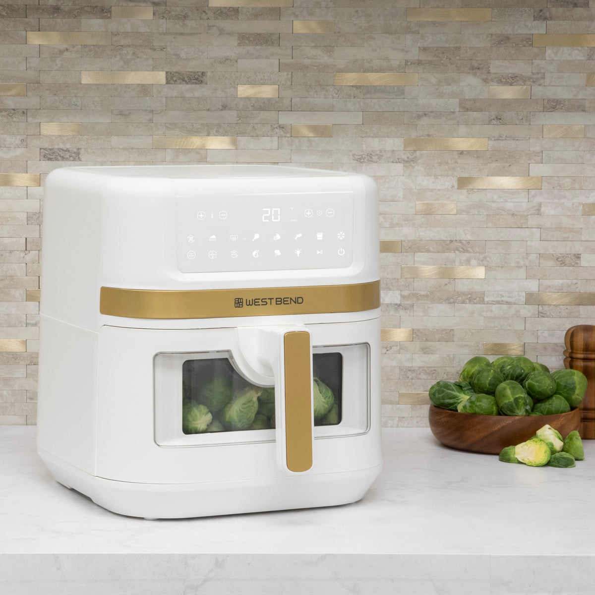 West Bend Timeless 7QT Air Fryer with 13 Presets, in White