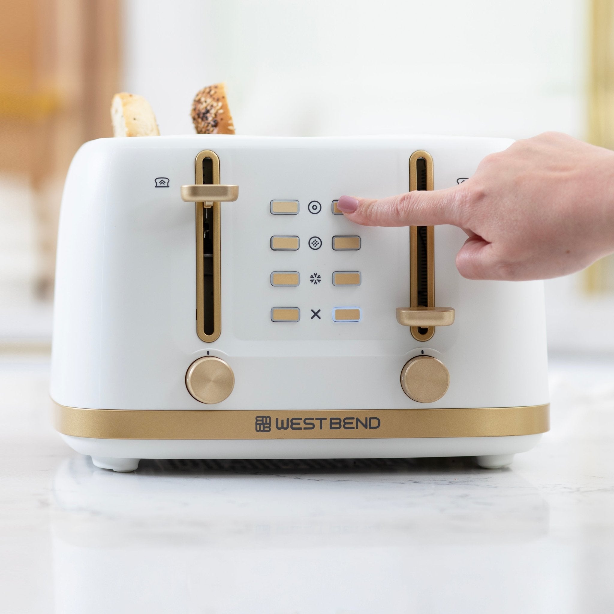 West Bend Timeless 4-Slice Toaster